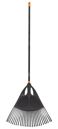 Hrable na lístie SOLID XL Fiskars 1015645